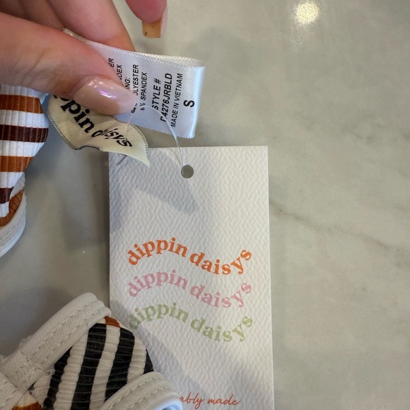 Dippin Daisys bikini set in 'Cola' size S - Picture 4 of 5